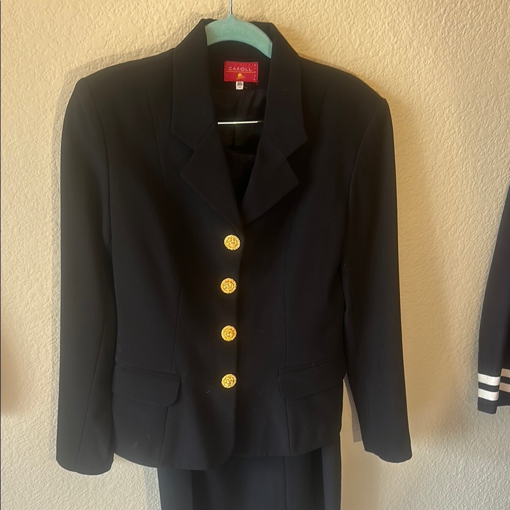 Caroll Paris. Vintage circa 1993. Black Women's suit with skirt. Size 38